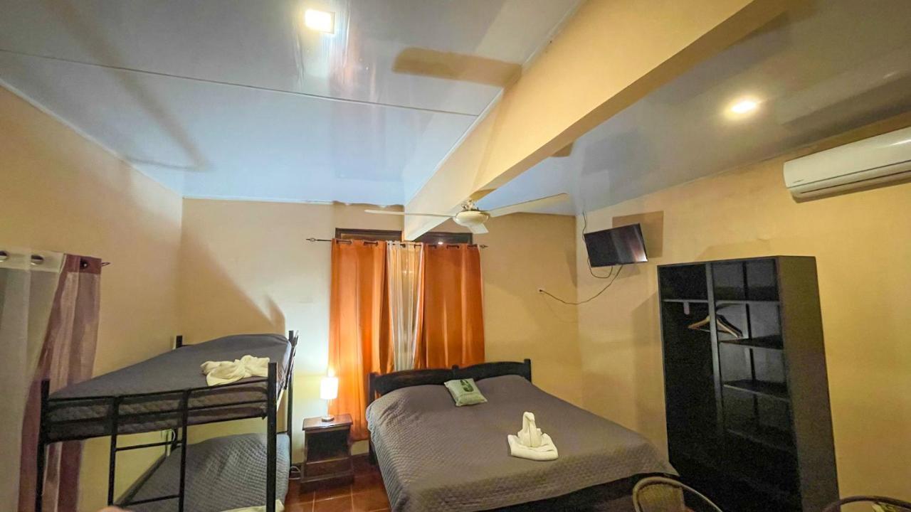 Hotel Beachfront Vista Hermosa Jacó Екстериор снимка