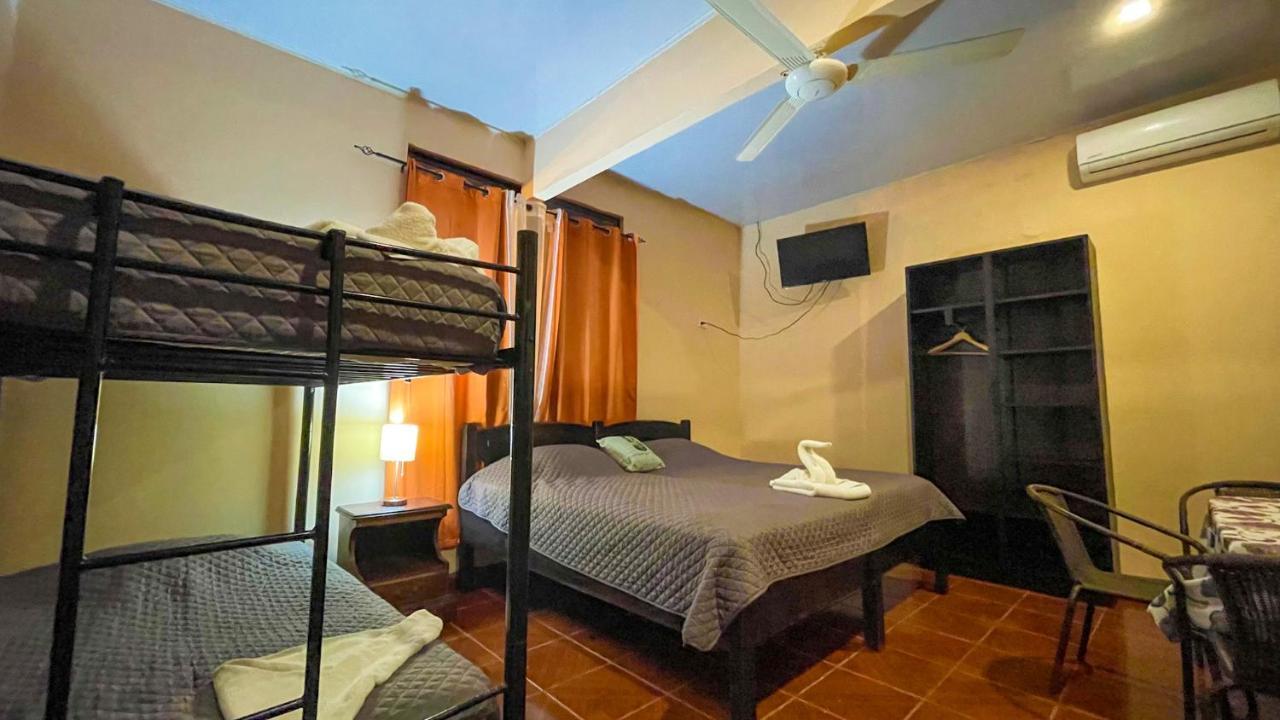 Hotel Beachfront Vista Hermosa Jacó Екстериор снимка
